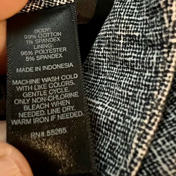 2 for $22 Express Womens Skirt Size 4 Twill Knit Stretch Classic Career Modern - Picture 8 of 8